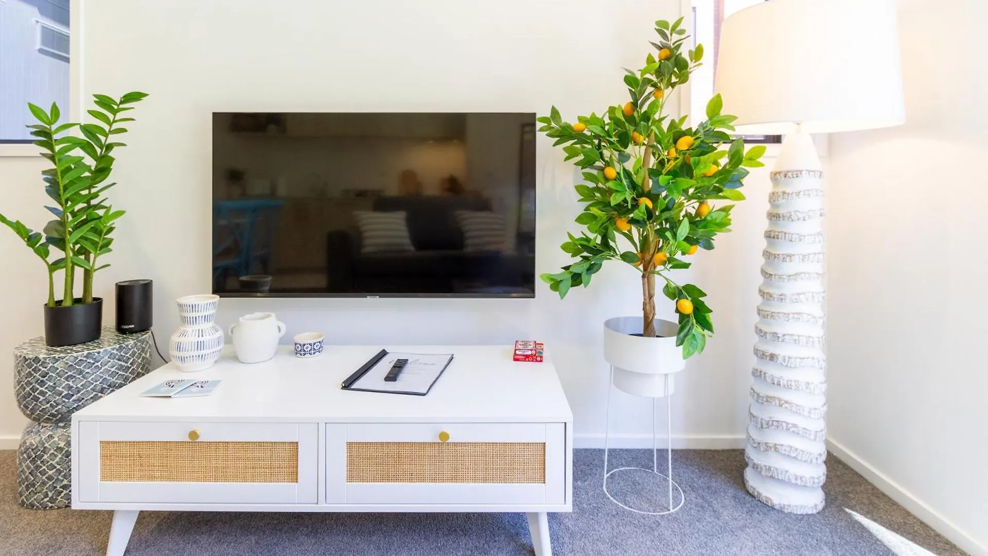 Central Chch Greek Island Vibe 2Bed Townhouse Christchurch New Zealand